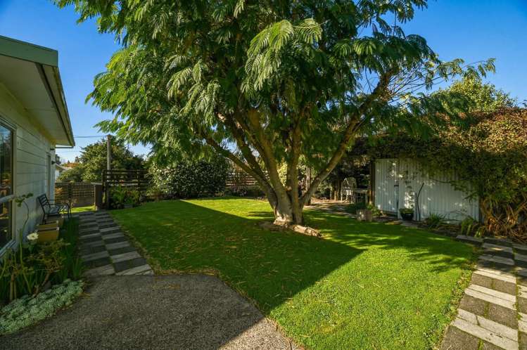 18 Alison Street Mangakakahi_17