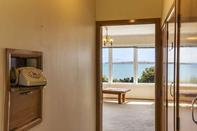 29 Hawke Crescent Beachlands_2