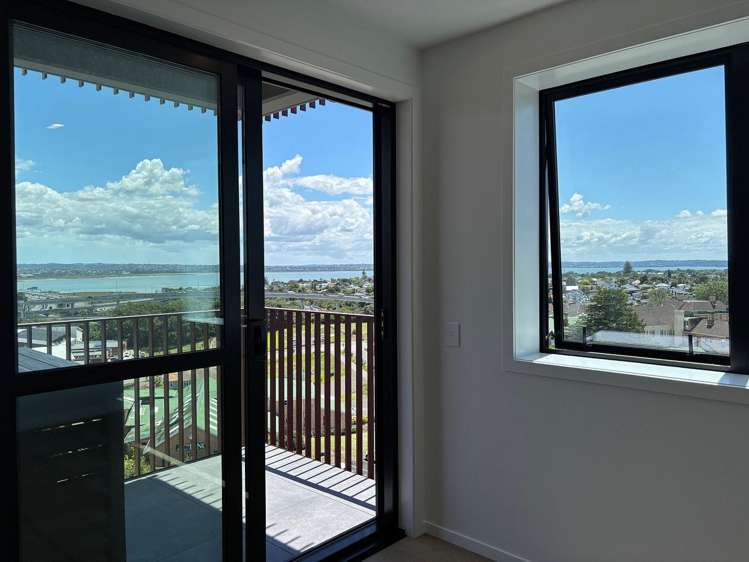 902/2B Te Ara Taurapa Point Chevalier_9