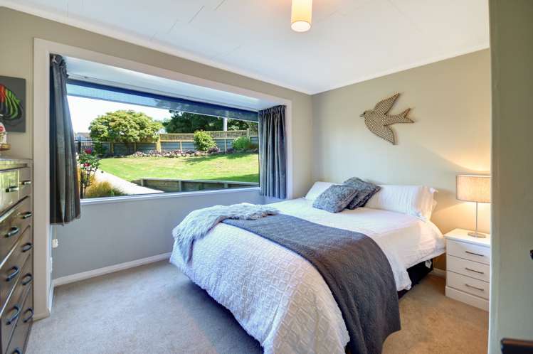 6 Gilkison Street Halfway Bush_10