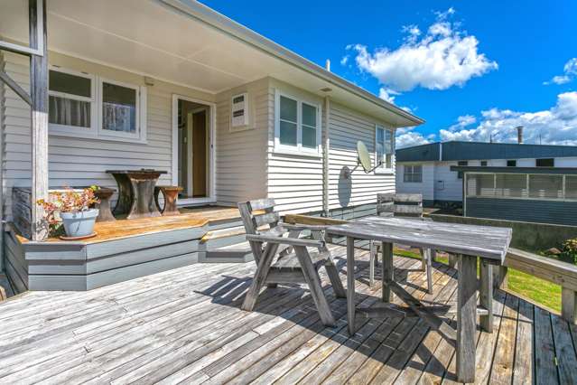 18 Tatahi Street Te Puru_2