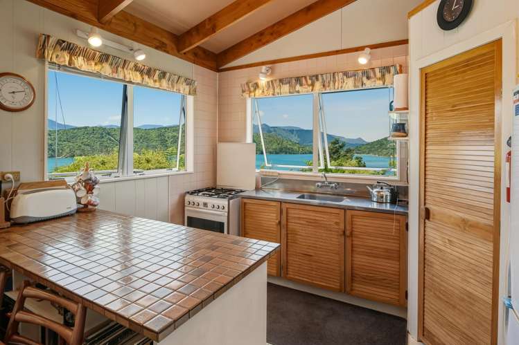 2667 Kenepuru Road Marlborough Sounds_9