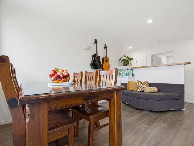 2/33F Springs Road Parakai Helensville_4