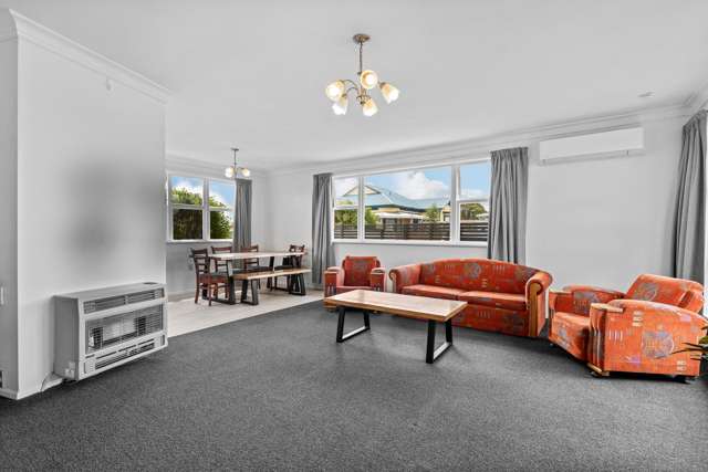 587 Queen Street East Levin_2
