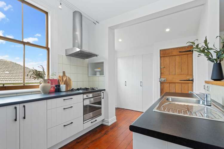 205 Mount Smart Road Onehunga_8