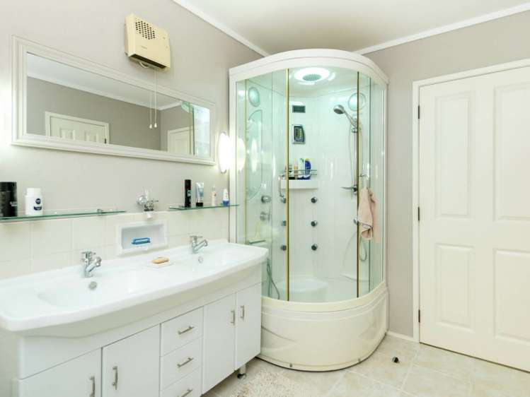 249b State Highway 12 Omapere_25