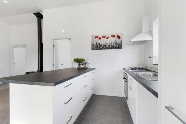 65 Frederick Street Carterton_2