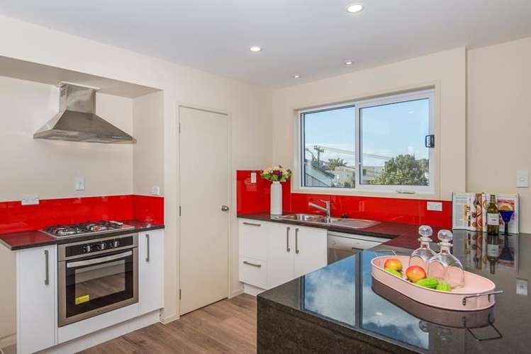 1/28 Beach Road Castor Bay_6