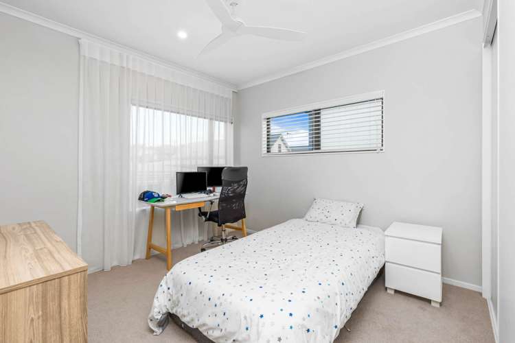 9 Koura Drive Red Beach_12