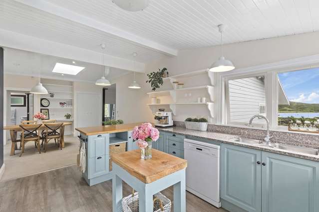 4A & 4B Whitianga View Paremata_2