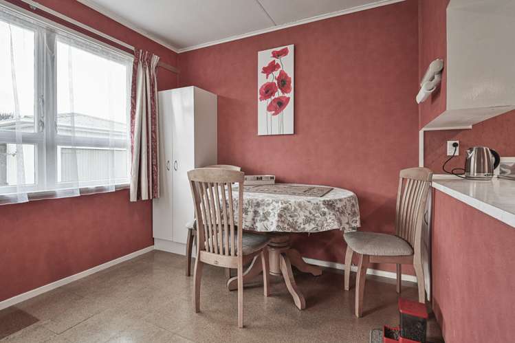 82 Folkestone Drive Flaxmere_6