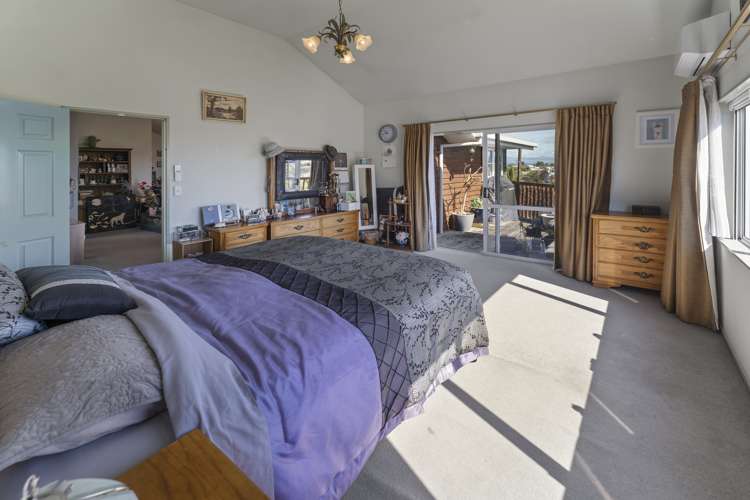 2 Fauchelle Avenue Richmond_6