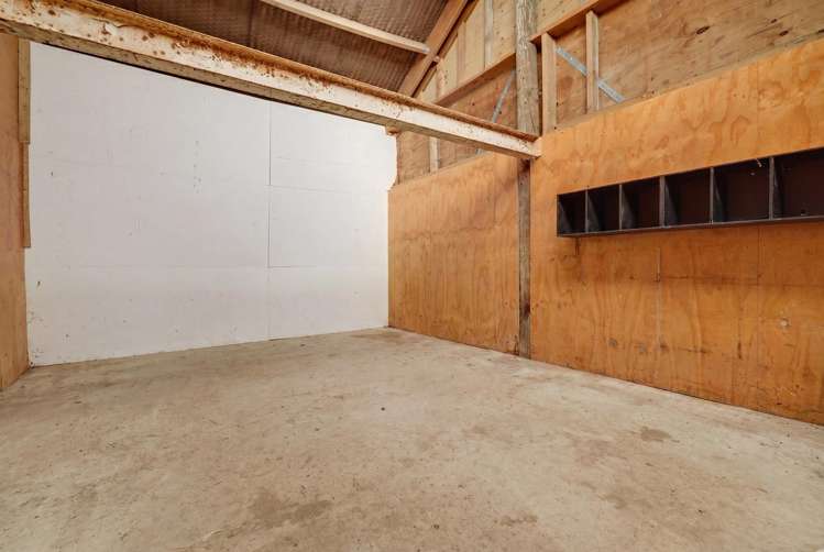 243 Mount Thomas Road Fernside_18