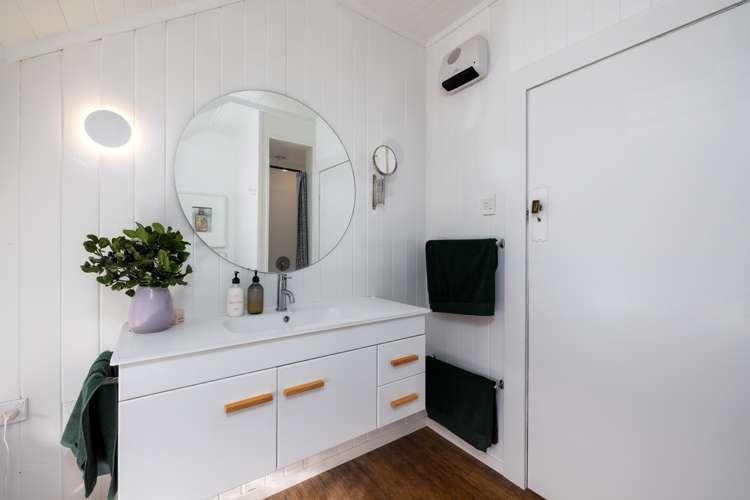 2 Selwyn Road Lyttelton_18