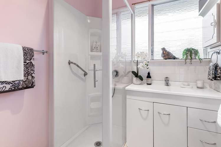 2/12 Keldale Place Forrest Hill_9