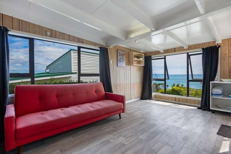 20 Leslie Road Cable Bay_32