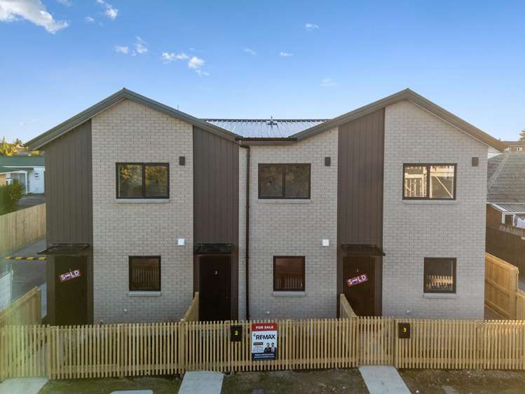 16-18 Lincoln Road Manurewa East_10
