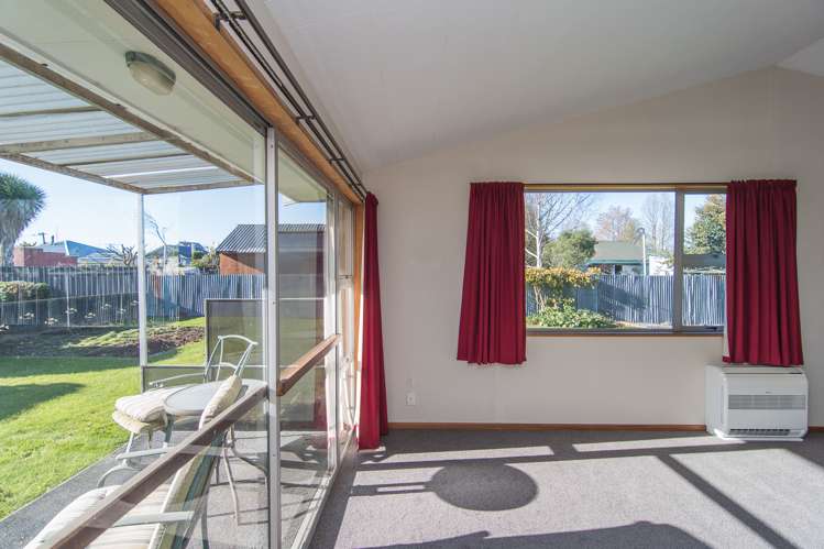 2/216 King Street Temuka_14