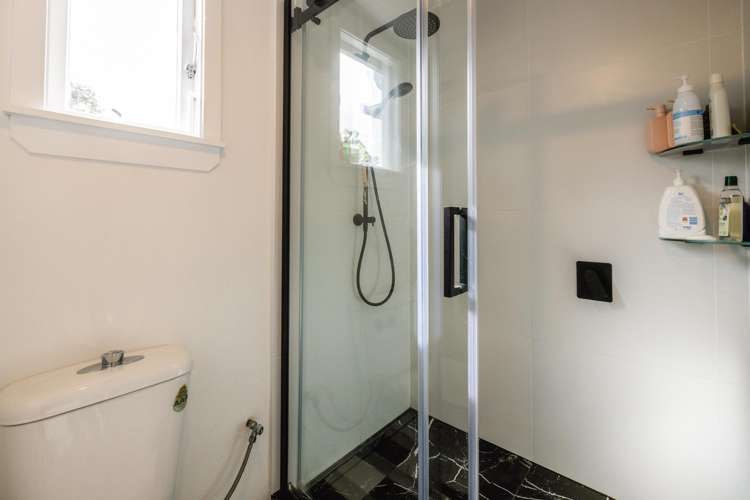 64 Wharf Road Ostend_16