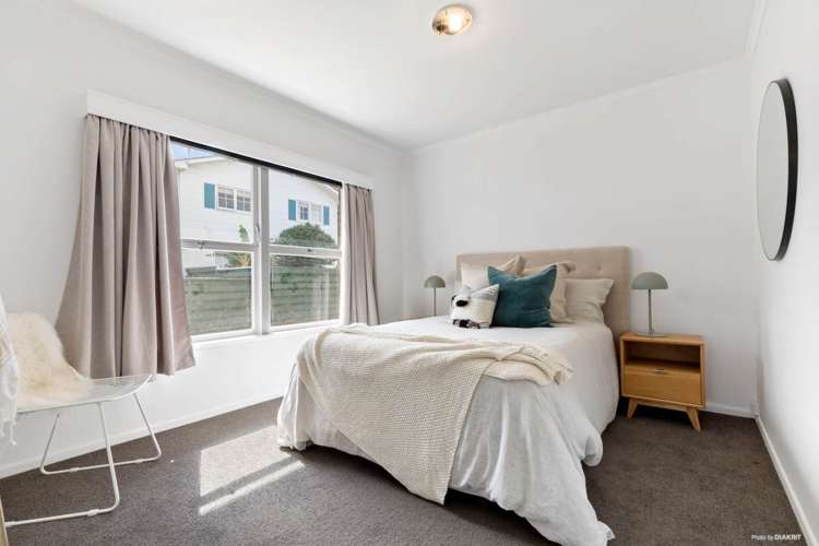 1/30 Byron Avenue Takapuna_5