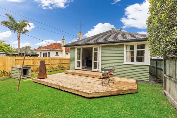 22 Glengarry Road Glen Eden_2