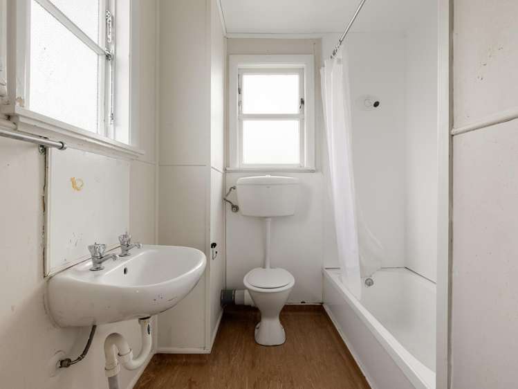 11 Old Farm Road Hamilton East_8