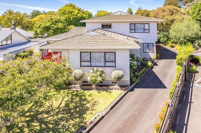 Stunning family home in St Johns Hill