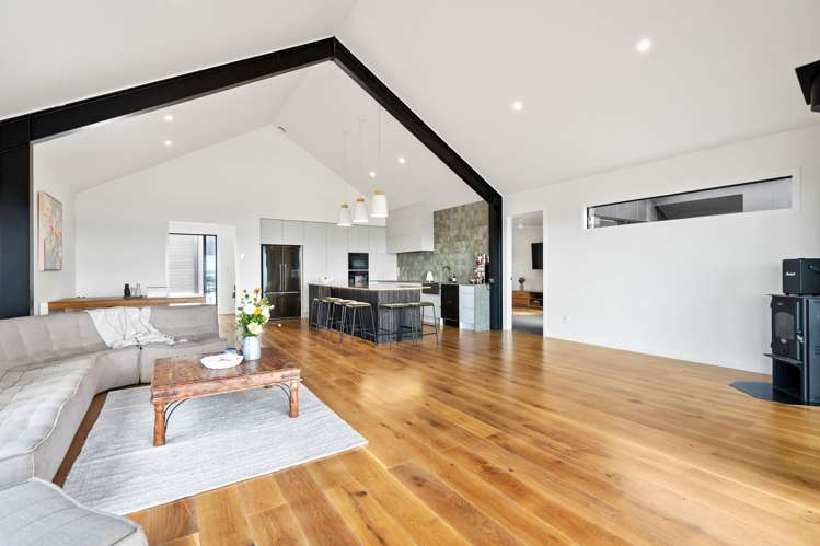 213 Hewlett Road Mata_19