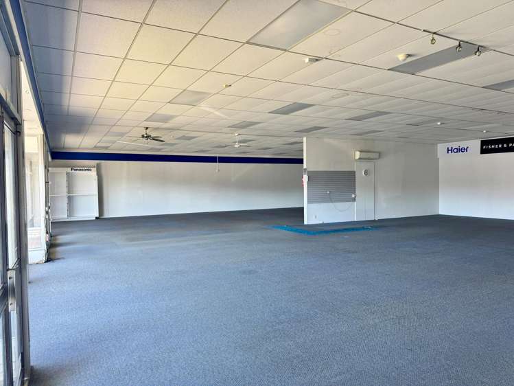 58A and B Main Road Katikati_4