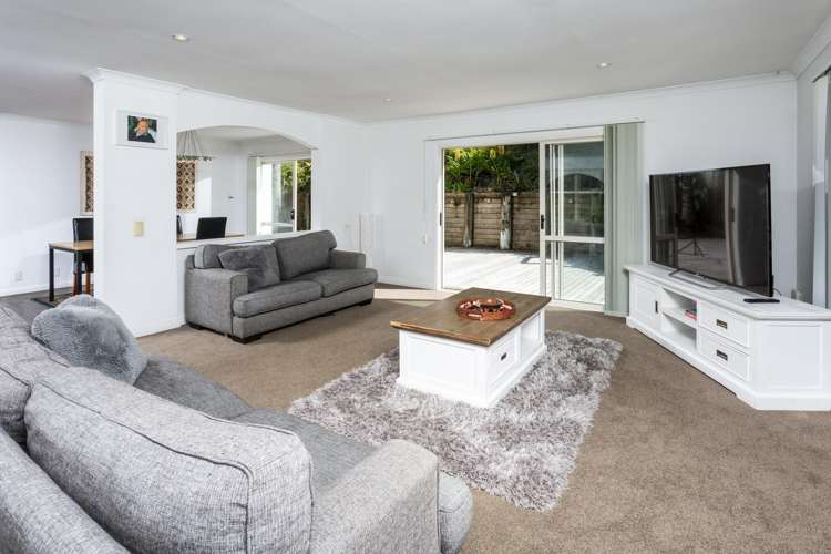 9 Falstone Lane Browns Bay_5