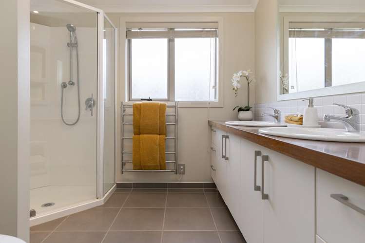 2/745 Acacia Bay Road Acacia Bay_25