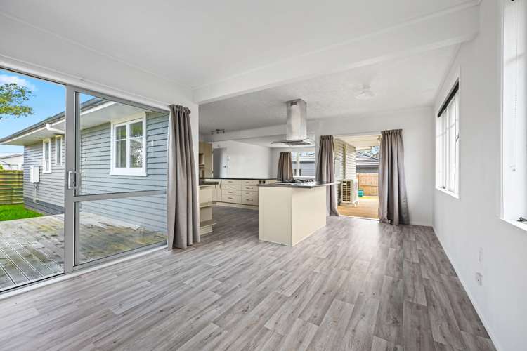 92a Bruce Avenue Glenview_9