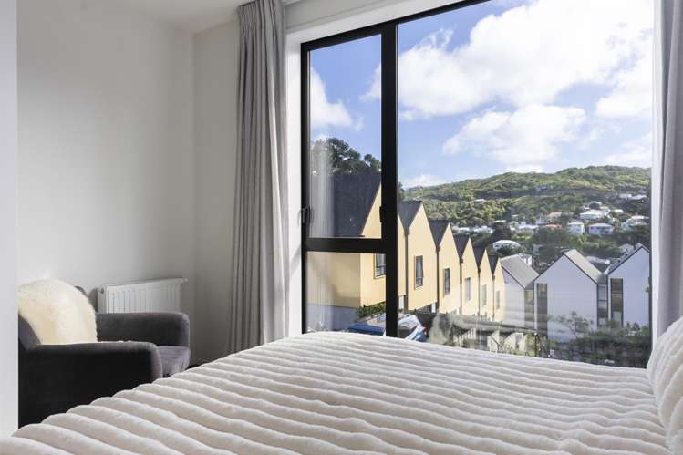 19 Jean Caldwell Way Island Bay_5