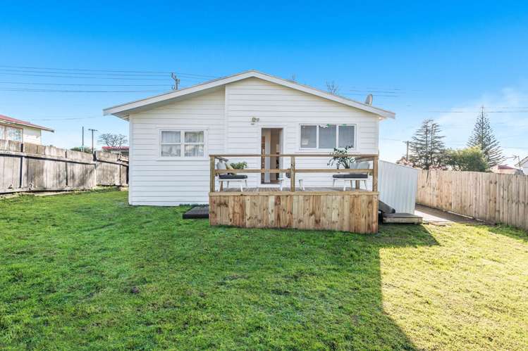 44 Rimu Street New Lynn_12