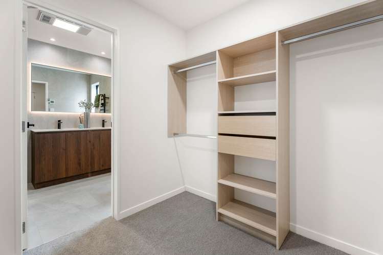 18 Rathfarnham Road Flat Bush_24