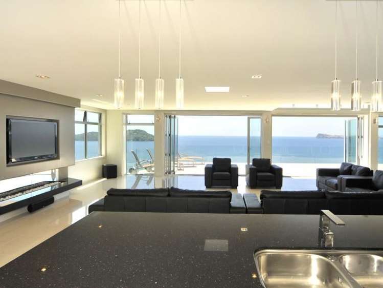 11 Pacific Drive Tairua_10