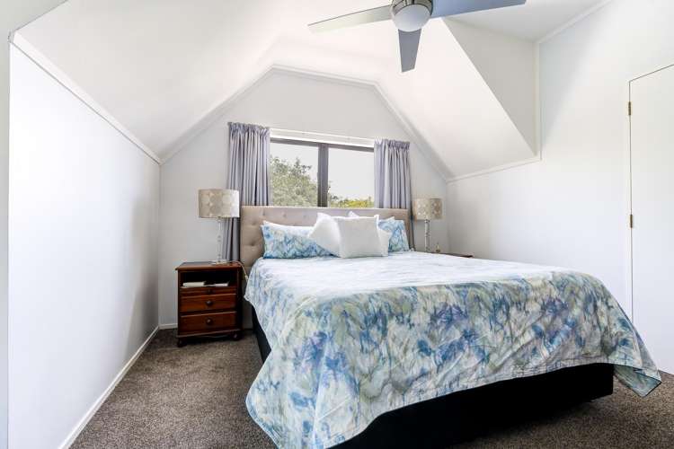 6 Chestnut Place Pukete_11