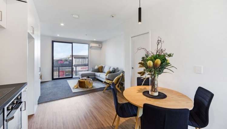 13/4 Waverley Street Sydenham_2