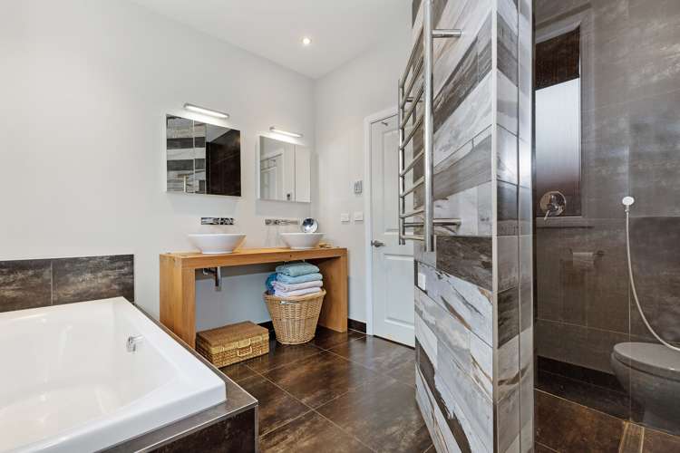 8 Mountain View Road Te Aroha_16