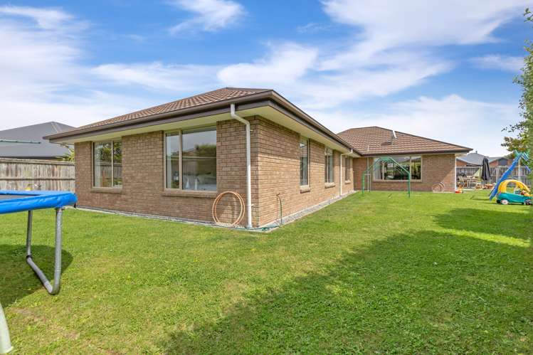 14 Hasendene Drive Lincoln_19