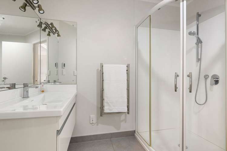 104b Lake Road Frankton_12