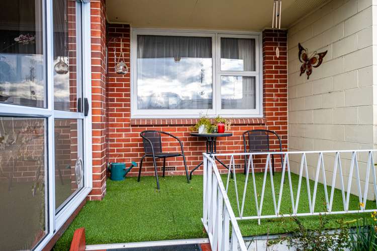 2/53 Douglas Street Highfield_11