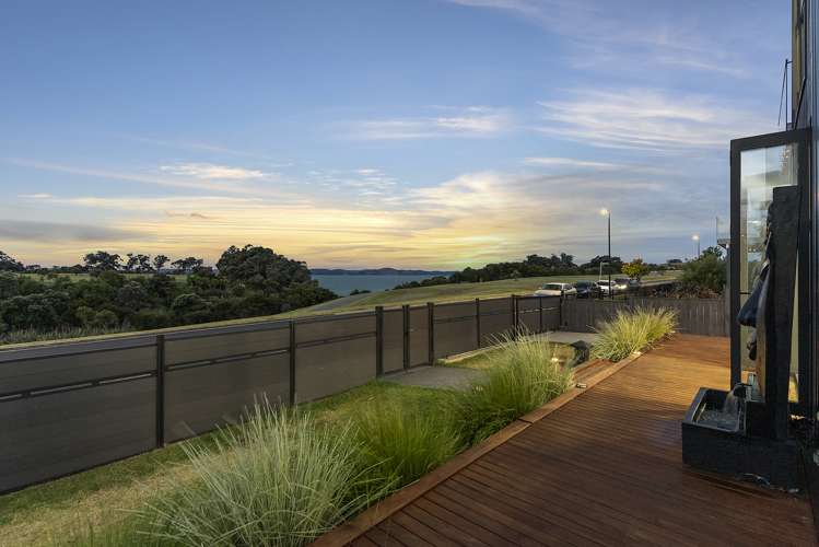 78 Weatherly Drive Beachlands_25