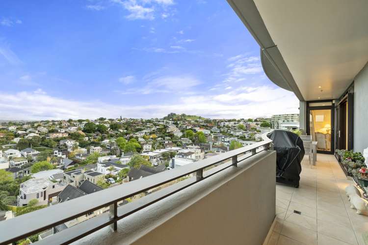 8c/36 James Cook Crescent Remuera_14