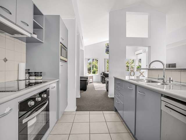 92 Riverton Drive Randwick Park_2