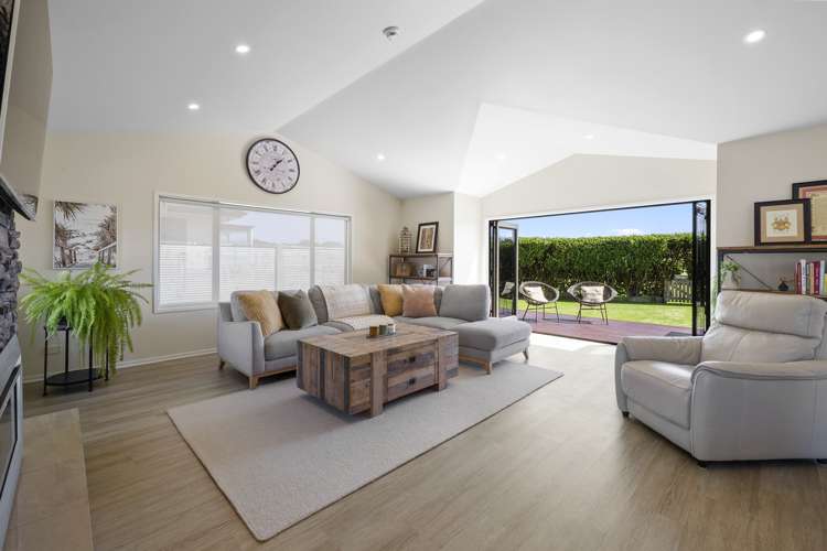 9 Sampson Avenue Waiwhakaiho_7