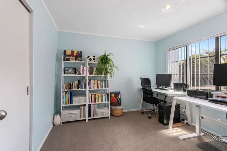 12a Renata Crescent Te Atatu Peninsula_10