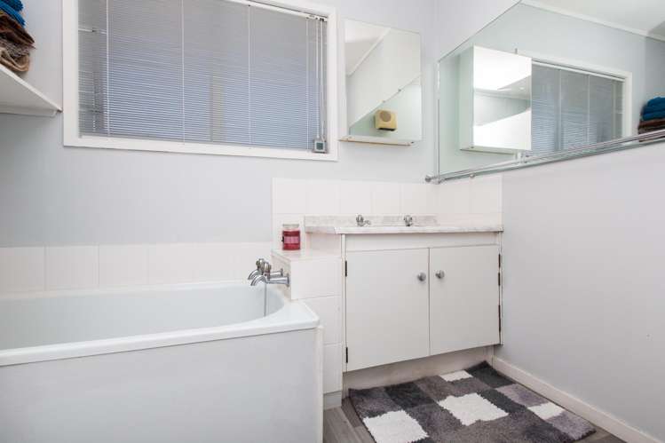 1/15a Oates Road Glen Eden_8