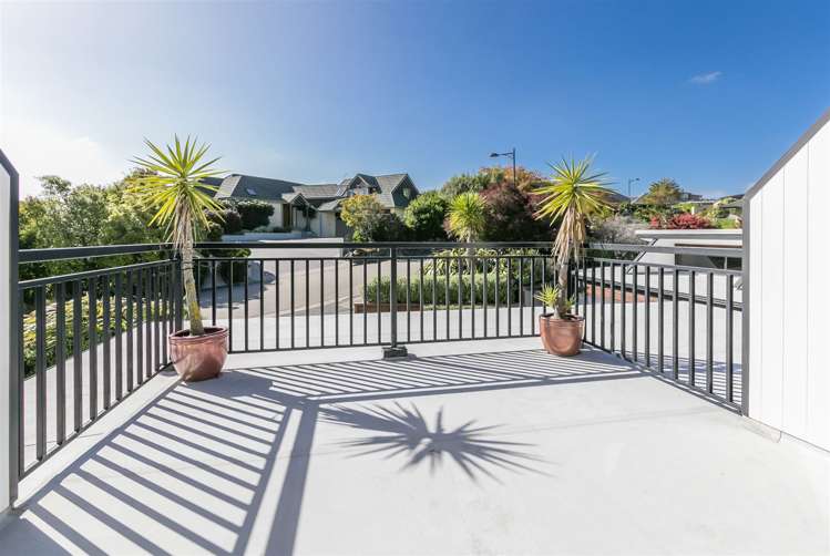 6 Watlings Place Kennedys Bush_11