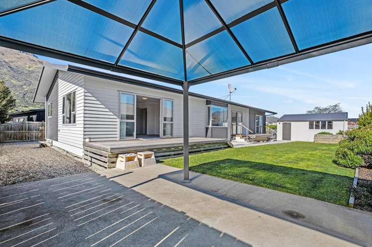 7 Myles Way Lower Shotover_21